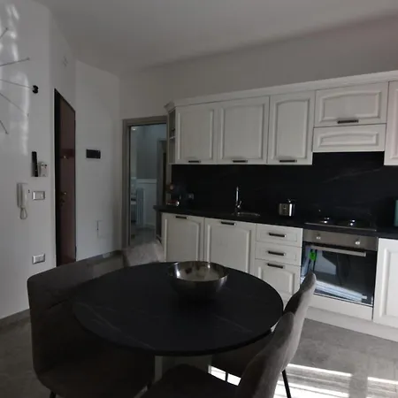 Silver Apartment